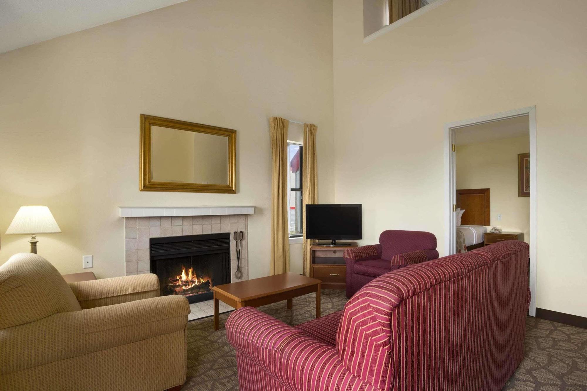 Affordable Suites Of America Grand Rapids Kentwood Exteriör bild
